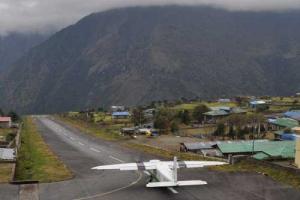 Стала известна предварительная версия крушения самолета в Непале
