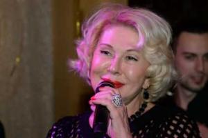 Любовь Успенскую преследует необычный маньяк