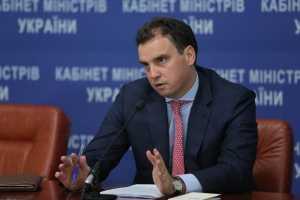 Абромавичус может запретить украинцам и россиянам приватизировать крупнейшие предприятия страны