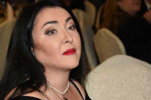 Лолита удивила подписчиков необычной прической