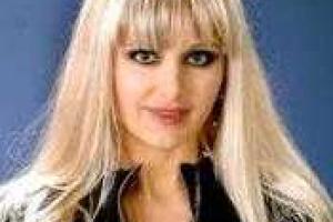 Лицо певицы Натали покрылось бородавками