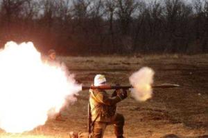 Боевики из гранатометов обстреляли окрестности Донецка