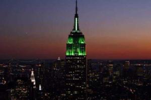 В главный небоскреб Нью-Йорка врезался беспилотник