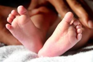 В Китае признанный мертвым младенец ожил за несколько минут до своей кремации