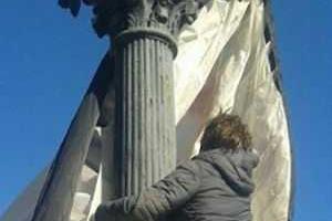 На головы жителям Ялты рухнул параплан