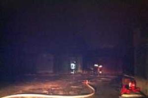 Во время пожара на предприятии в Киеве погибло два человека