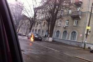 В Киеве возле здания суда взорвали авто известного адвоката