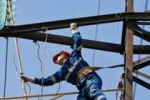 В Мариуполе к 15:00 обещают дать свет жителям Жовтневого района