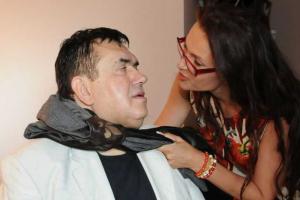 Стас Садальский регулярно оскорбляет супруга Эвелины Бледанс