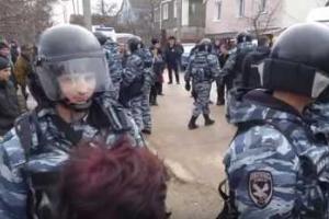 Крымскотатарского активиста задерживала целая рота «Беркута»
