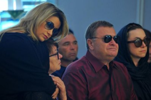 Владимир Фриске заявил, что на лечение дочери не хватило денег