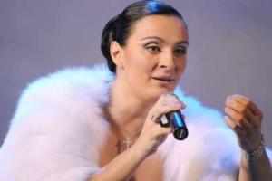 Среди боевиков "ДНР" и "ЛНР" распространяют бесплатные билеты на концерт Ваенги в Сирии 