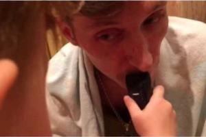 Павел Воля остался без усов