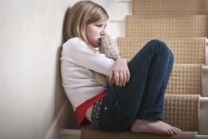 Педофил изнасиловал двух малолетних девочек в Подмосковье