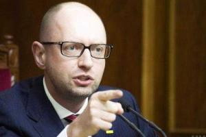 Яценюк не собирается писать заявление об отставке – политолог
