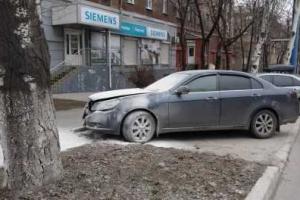 В Мариуполе сожгли автомобиль судьи, отпустившего «министра печати ДНР»