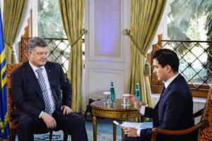 Порошенко: Укрaина мирно вернет Донбасс в течение года
