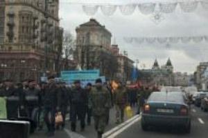 Чернобыльцы перекрыли движение в центре Киева