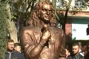 В Луцке демонтировали памятник Скрябину