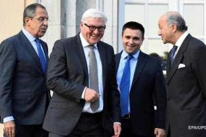 В Париже начались переговоры глав МИД "четверки"