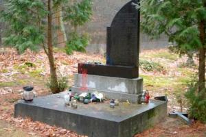 В Польше разбили памятник солдатам УПА