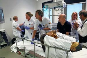 Голландские ученые обнаружили внутри 1000-летней бронзовой статуи Будды человека