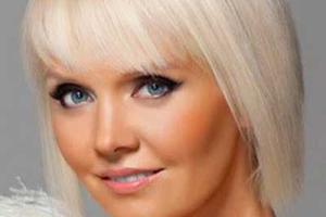 Певица Валерия рассталась с белокурыми локонами до плеч и превратилась в женщину-вамп