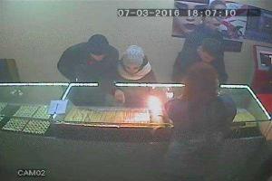 Какие кавалеры нынче в цене для девушек из Луганска?