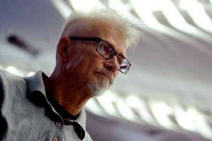 Одиозного российского оппозиционера Лимонова госпитализировали в реанимацию