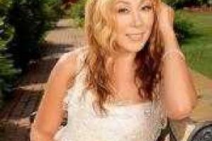 Анита Цой официально сменила имя