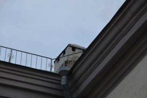 В посольстве РФ в Киеве активно жгли бумаги