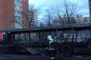 В Петербурге целиком сгорел пассажирский автобус