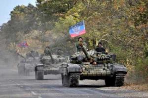 Украинские военные подбили танк террористов