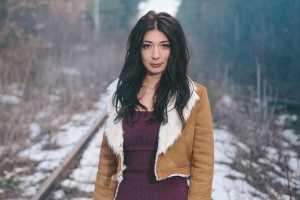 Жена защитника донецкого "Шахтера" сняла душераздирающий и проникновенный клип об украинских военных и любви