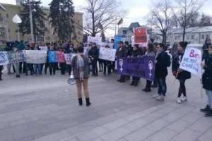 В Харькове радикалы пытались напасть на феминисток