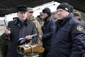 Турчинов заявил, что Украина будет увеличивать оборонный потенциал и вооружаться новой техникой