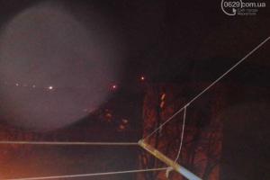 Жители Мариуполя видели в небе красные сигнальные ракеты