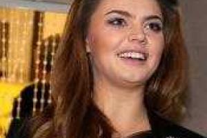 Редактор модного журнала унизила Алину Кабаеву