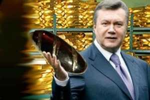 Азаров рассказал, как убегали друзья Януковича