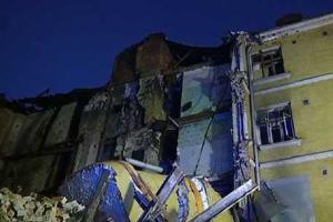 В Москве рухнуло огромное старинное здание времен Октябрьской Революции