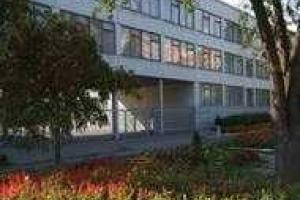 В Харьковской гимназии взрывчатки не нашли