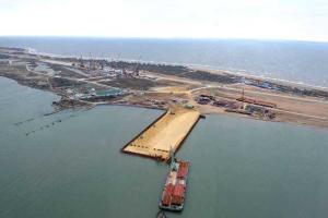 Турецкий корабль протаранил строящийся Керченский мост