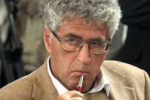 Десять таких офицеров, как Савченко, гарантируют Украине безопасность, – Гозман