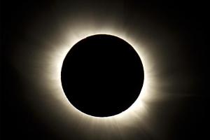 9 марта можно будет наблюдать полное солнечное затмение