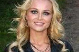 Певица Полина Гагарина опубликовала снимок без нижнего белья