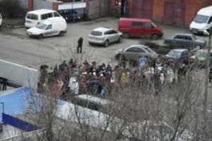 Около 60-ти человек перекрыли трассу «Киев — Харьков»