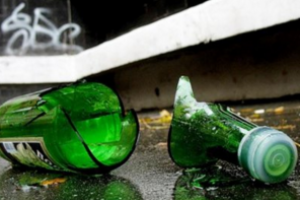 В Петербурге житель Украины разбил бутылку о голову полицейского