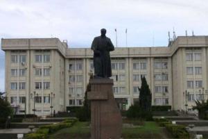 В Севастополе у памятника Шевченко поют украинские песни