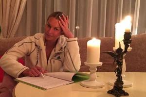 Анастасия Волочкова напугала поклонников опухшим лицом