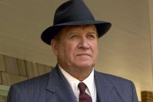 Умер актер Кен Ховард, сыгравший героя сериала "Поющие в терновнике" 